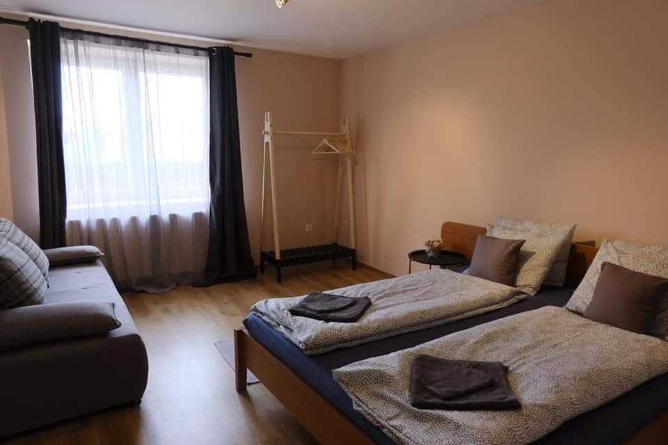 Kajari Apartmanhaz Balatonfőkajár Eksteriør billede